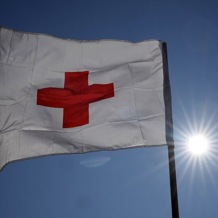 Прокуратура расследует захват имущества Красного Креста в Крыму