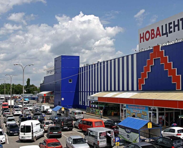 Оккупанты продолжают мародерство сети гипермаркетов «Новацентр»
