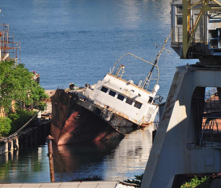 Collapse of the Sevastopol Marine Plant