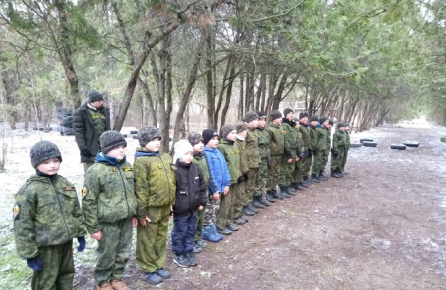 Агрессор наращивает милитаризацию крымских детей