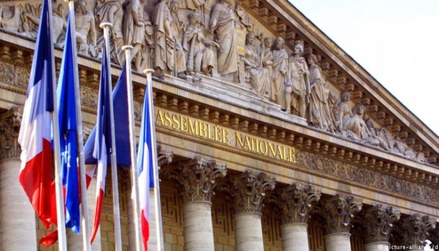 Le parlement français a demandé la fin de l’occupation de la Crimée