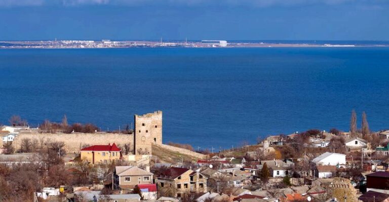 Russian Occupiers Recognize Collapse of Feodosia Maritime Industry