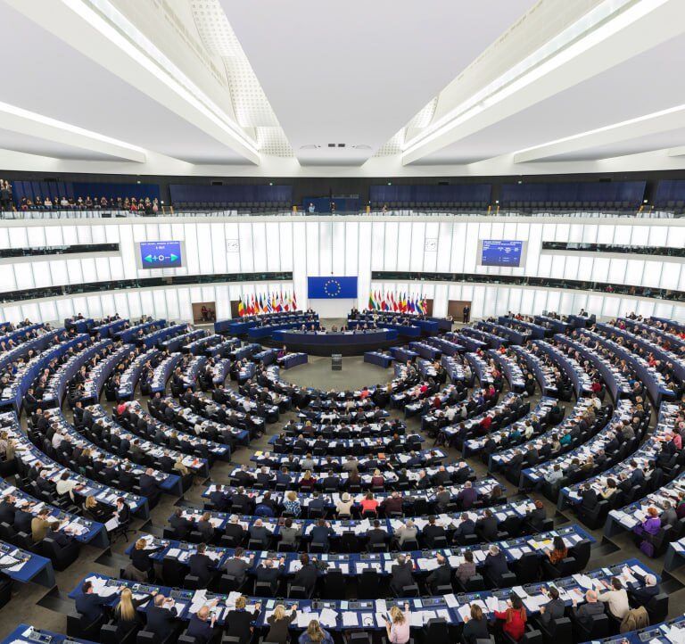 Европарламент поддержал новой резолюцией усилия Украины по реинтеграции Крыма