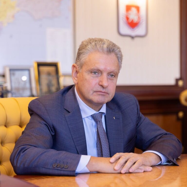 Чергові “кримські” провокації агресора з фейковими “русофілами”