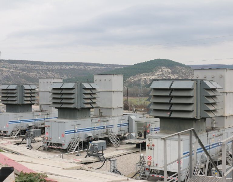 Оккупанты продолжают масштабные аферы с «особыми тарифами» в «крымской энергетике»