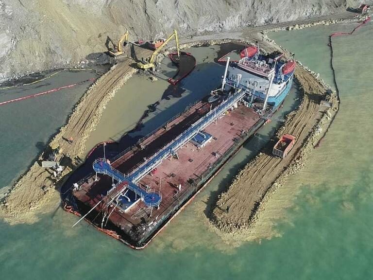 «Малый» танкерный флот агрессора: международное реагирование и новые санкции