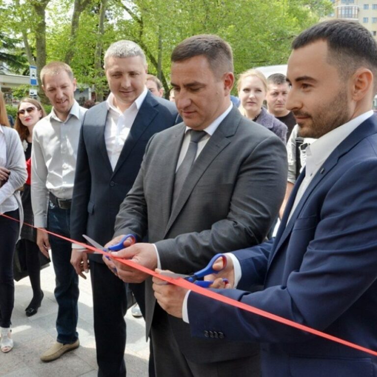 New Episodes of Sevastopol “Nationalization” Tragicomedy