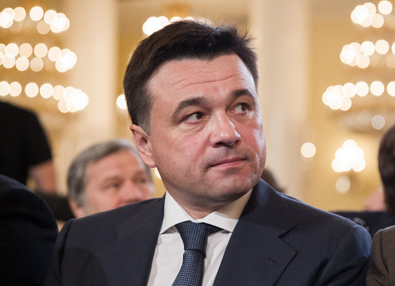 Crimean Collaborators as Tragi-Comic Decorations Set in Kremlin’s “Battle for Senate”