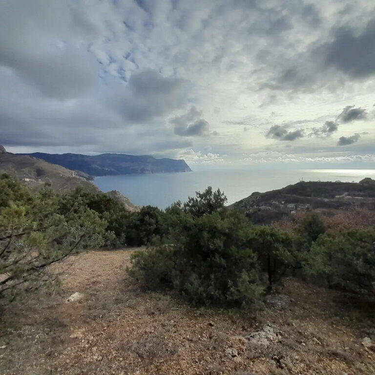 Balaklava Landscapes for Missing Oligarchs