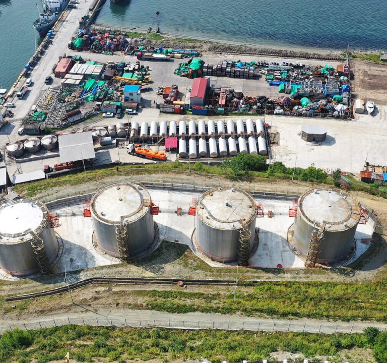 Crimean Trail Behind Kamchatka Carriers of Korean Petroleum Products